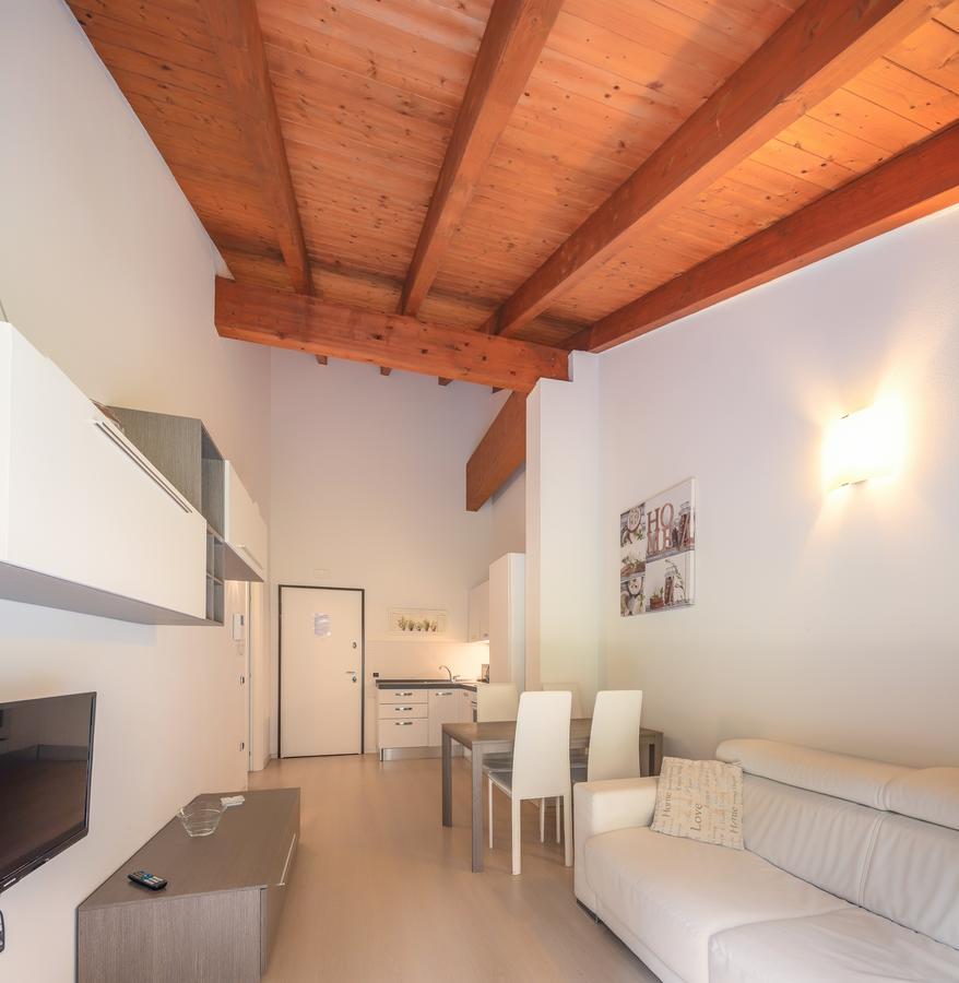 Residenza Finestra Sul Parco Apartment Comano Terme Ngoại thất bức ảnh