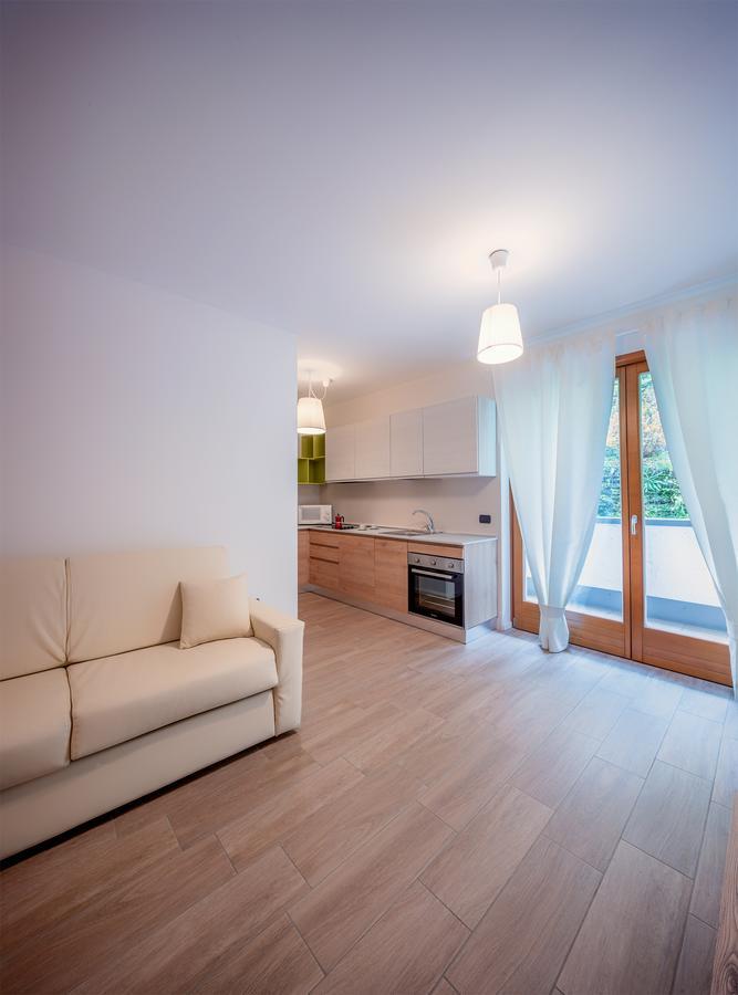 Residenza Finestra Sul Parco Apartment Comano Terme Ngoại thất bức ảnh