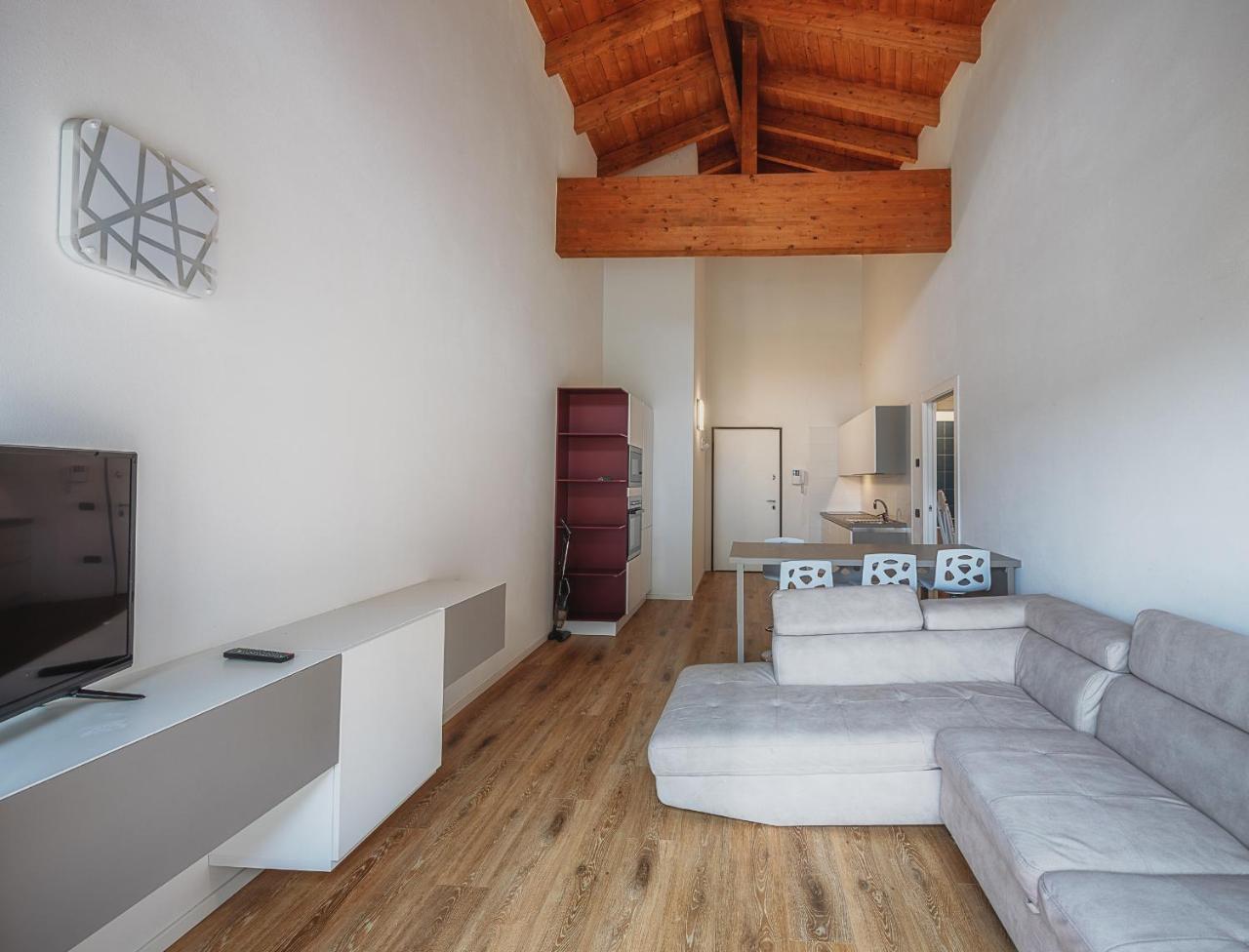 Residenza Finestra Sul Parco Apartment Comano Terme Ngoại thất bức ảnh